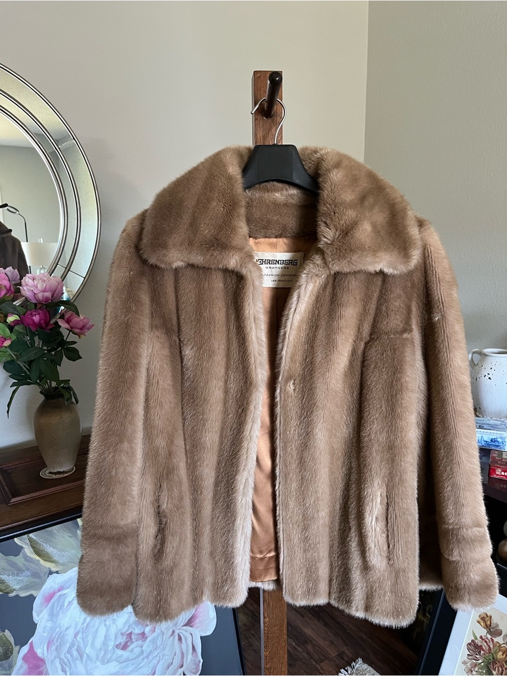 Faux Fur Vintage-Blonde Teddy Jacket with Plush Collar